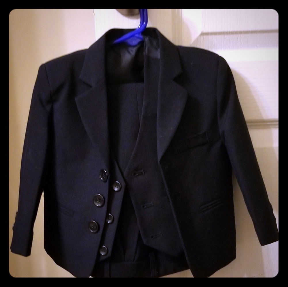 Navy Blue Toddler boys Suit - 3pc